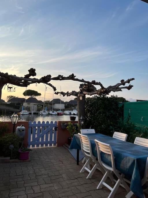 Maison Au Bord De L'Etang Le Barcarès Esterno foto